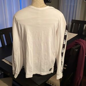 Men’s long sleeve American Eagle T-shirt with black American eagle On arms